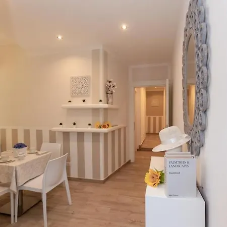 Lovely Nights - Luxury Гостевой дом 4*