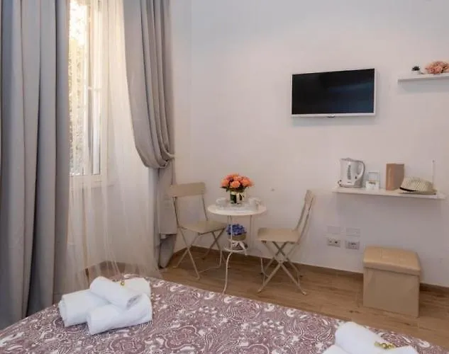 Lovely Nights - Luxury Penzion Řím