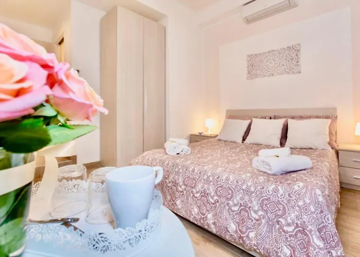 Lovely Nights - Luxury Penzion 4*