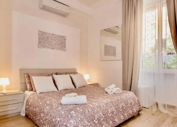 Lovely Nights - Luxury Penzion 4*